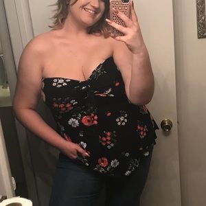 Plus-size Floral Strapless Top